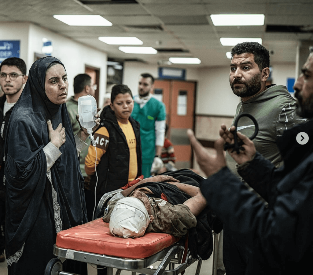 With the lack of space, medical staff and beds inside the emergency rooms in Gaza strip hospitals Hundreds of injured people arrived to the middle area hospital since the last night as the Israeli airstrikes didn’t stop.